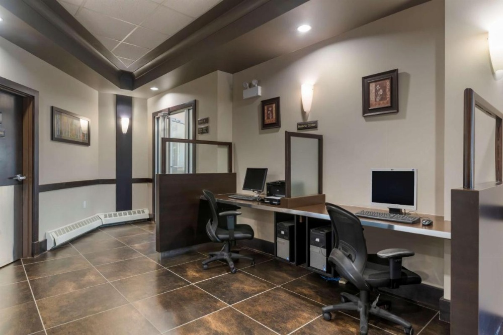 Best Western Plus Chocolate Lake Hotel Image 13