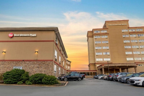 Best Western Plus Chocolate Lake Hotel image 21