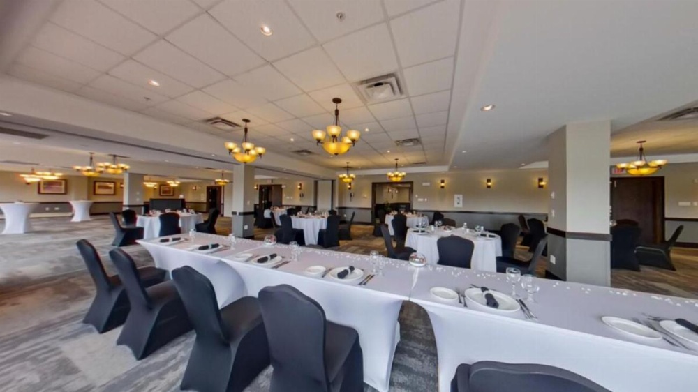 Best Western Plus Chocolate Lake Hotel Image 25