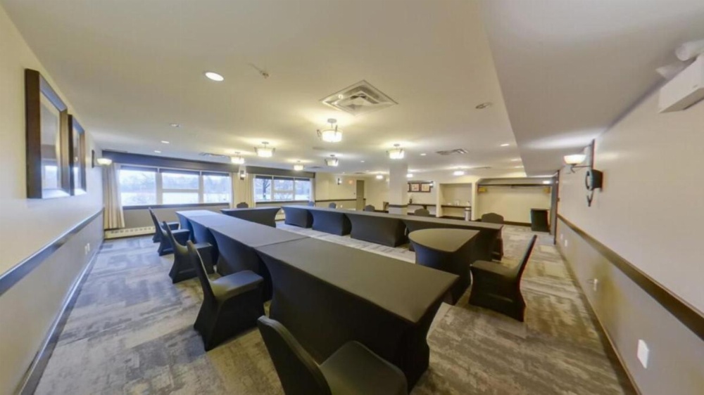 Best Western Plus Chocolate Lake Hotel Image 26