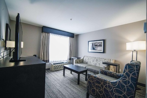 Best Western Plus Chocolate Lake Hotel image 29