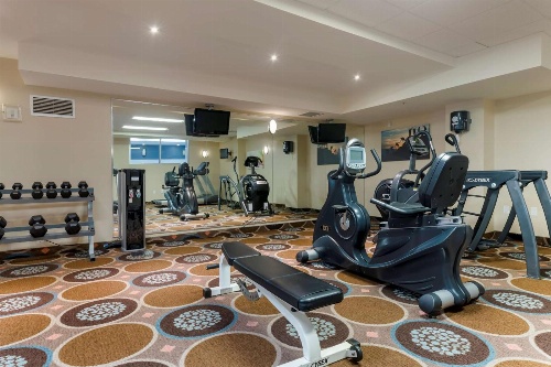 Best Western Plus Chocolate Lake Hotel image 4